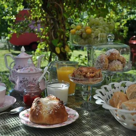Bed and Breakfast La Maison De Rose *