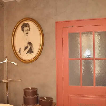 La Maison De Rose