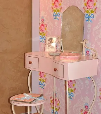 La Maison De Rose